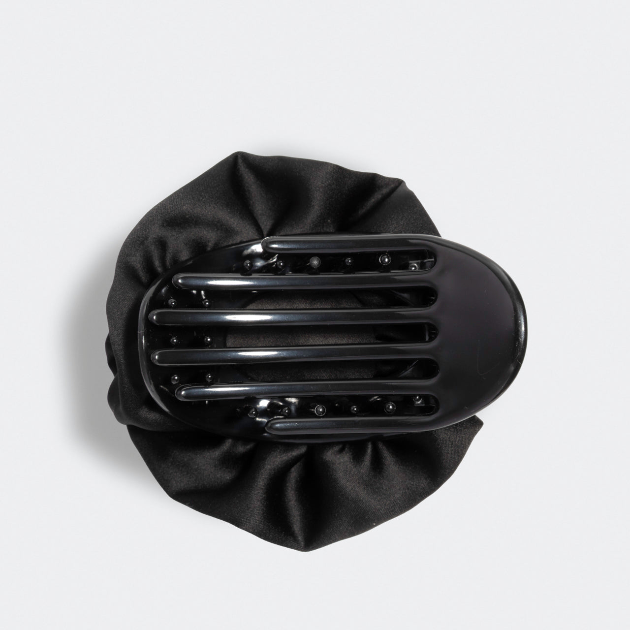 KITSCH Satin Rosette Flat Cloud Clip Black Medium — product detail